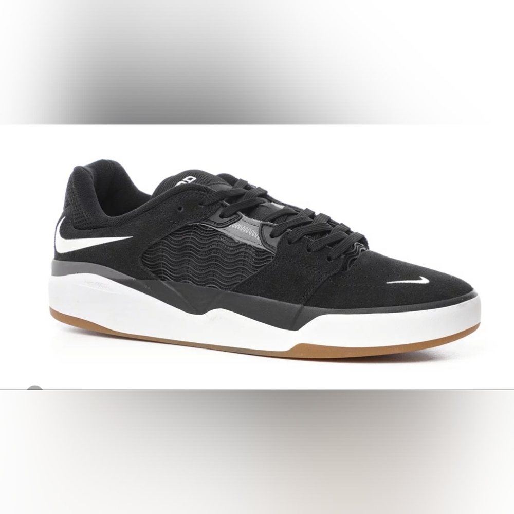 Mens Nike Skate SB Ishod Wair Size 7.5 Black